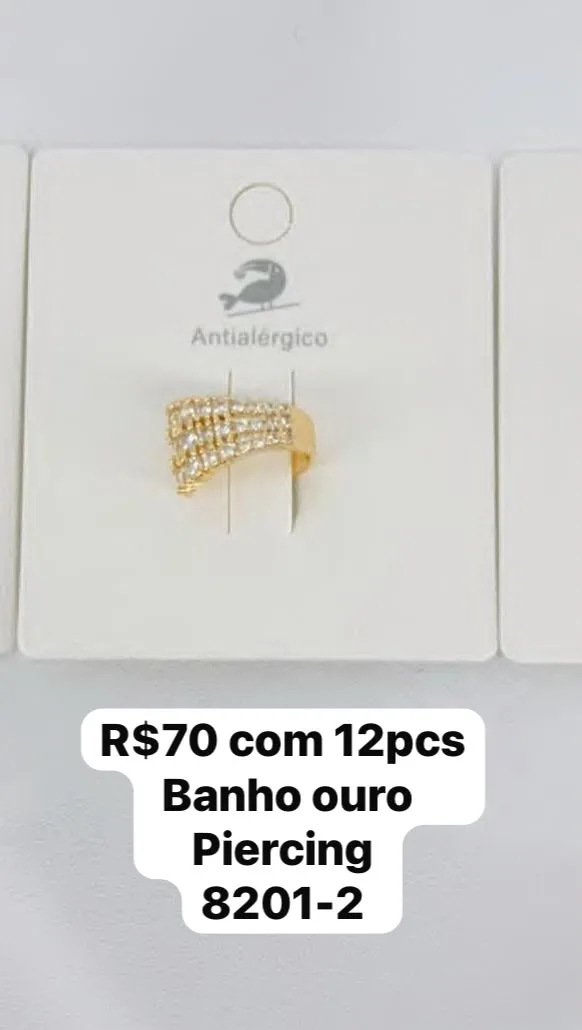 piercing com banho de ouro e pedras