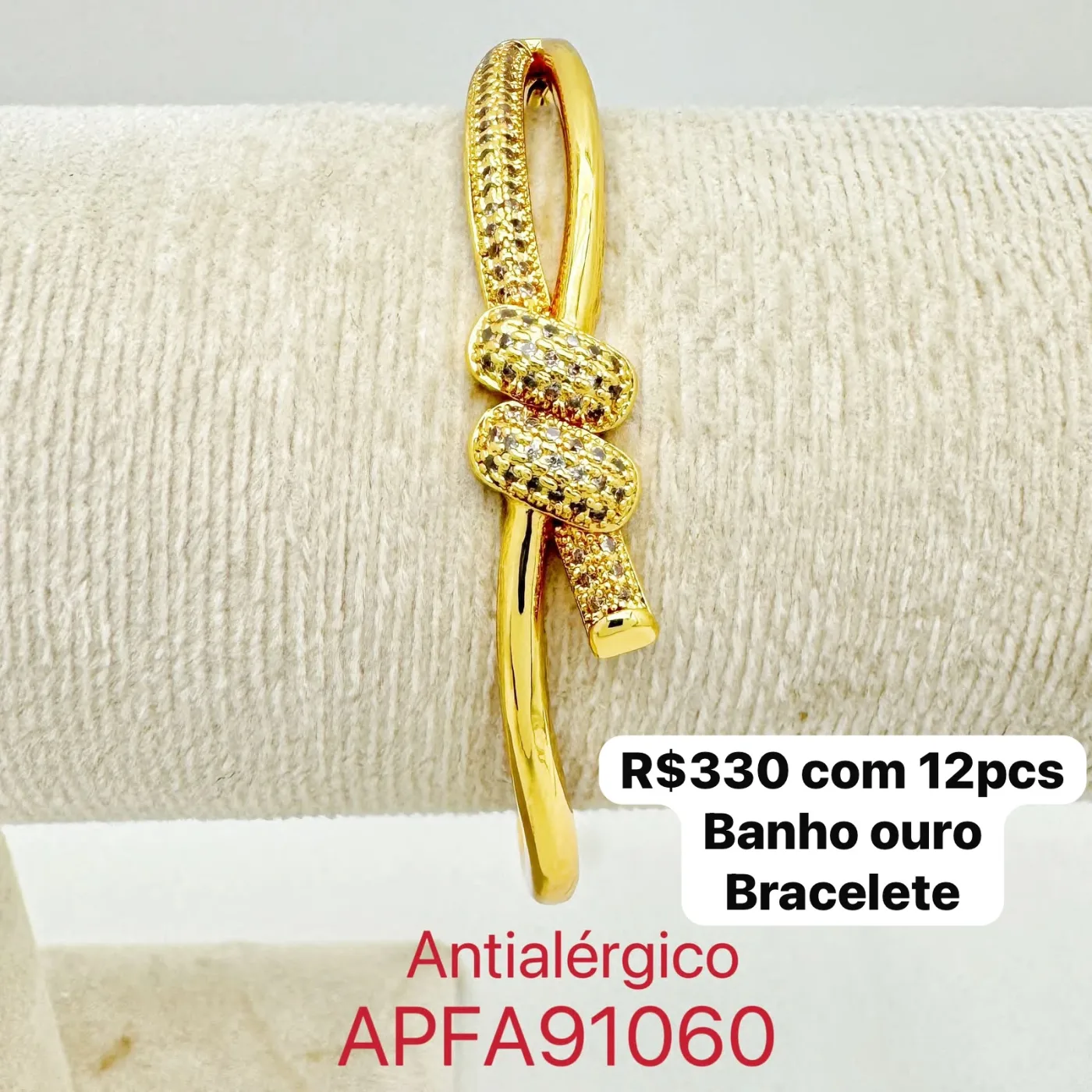 bracelete com banho ouro e detalhes brilhantes