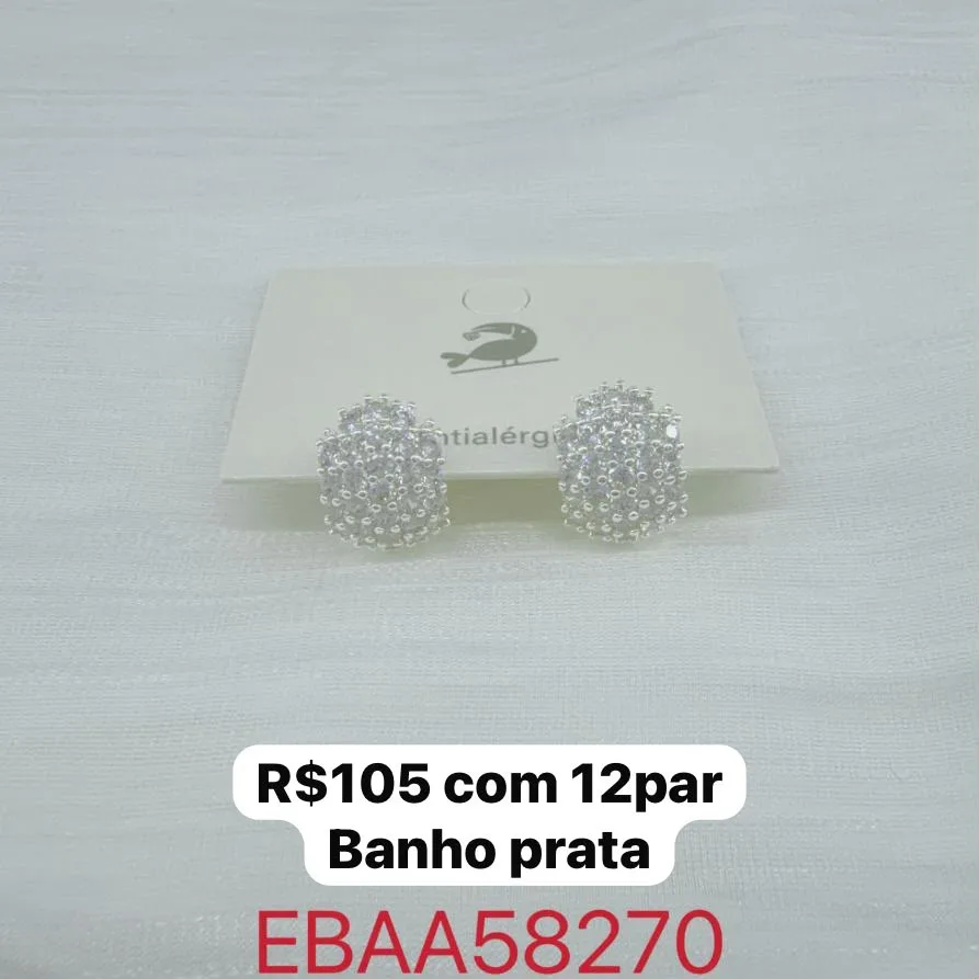 brincos redondos com pedras brilhantes